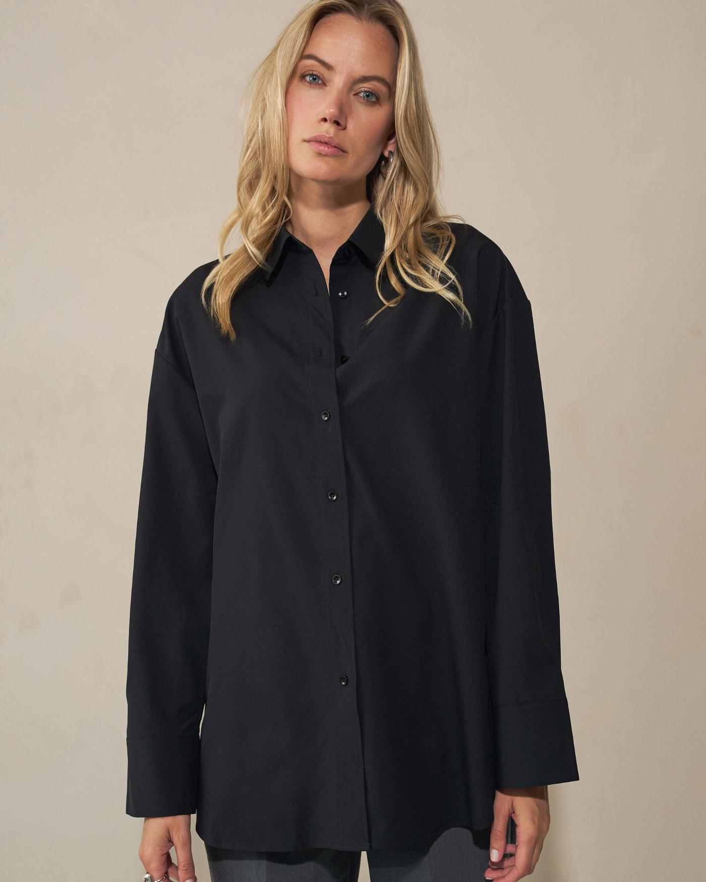 Gen 1: Loose fit Blouse - Black